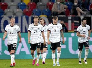 Đội tuyển Đức gặp "trắc trở" khi đối đầu với ĐT Anh